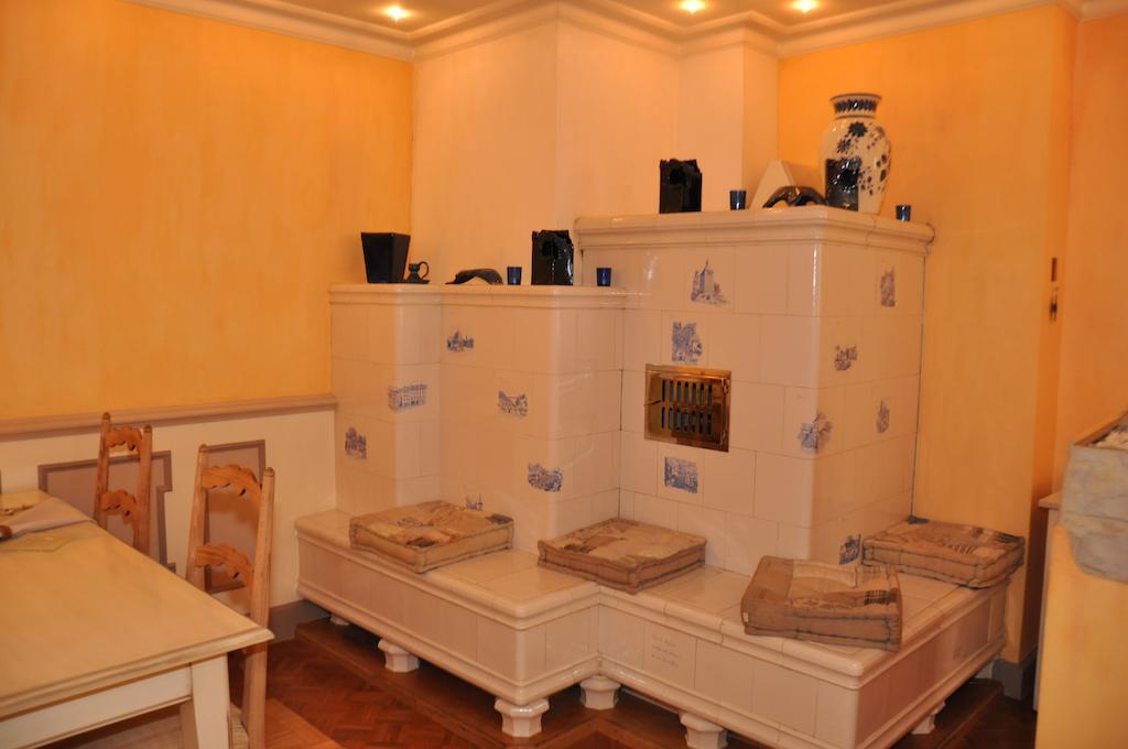 Hôtel-Restaurant de la Tour Extérieur photo