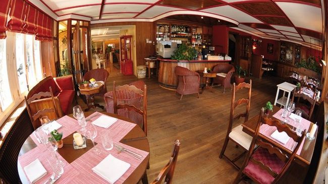 Hôtel-Restaurant de la Tour Restaurant photo